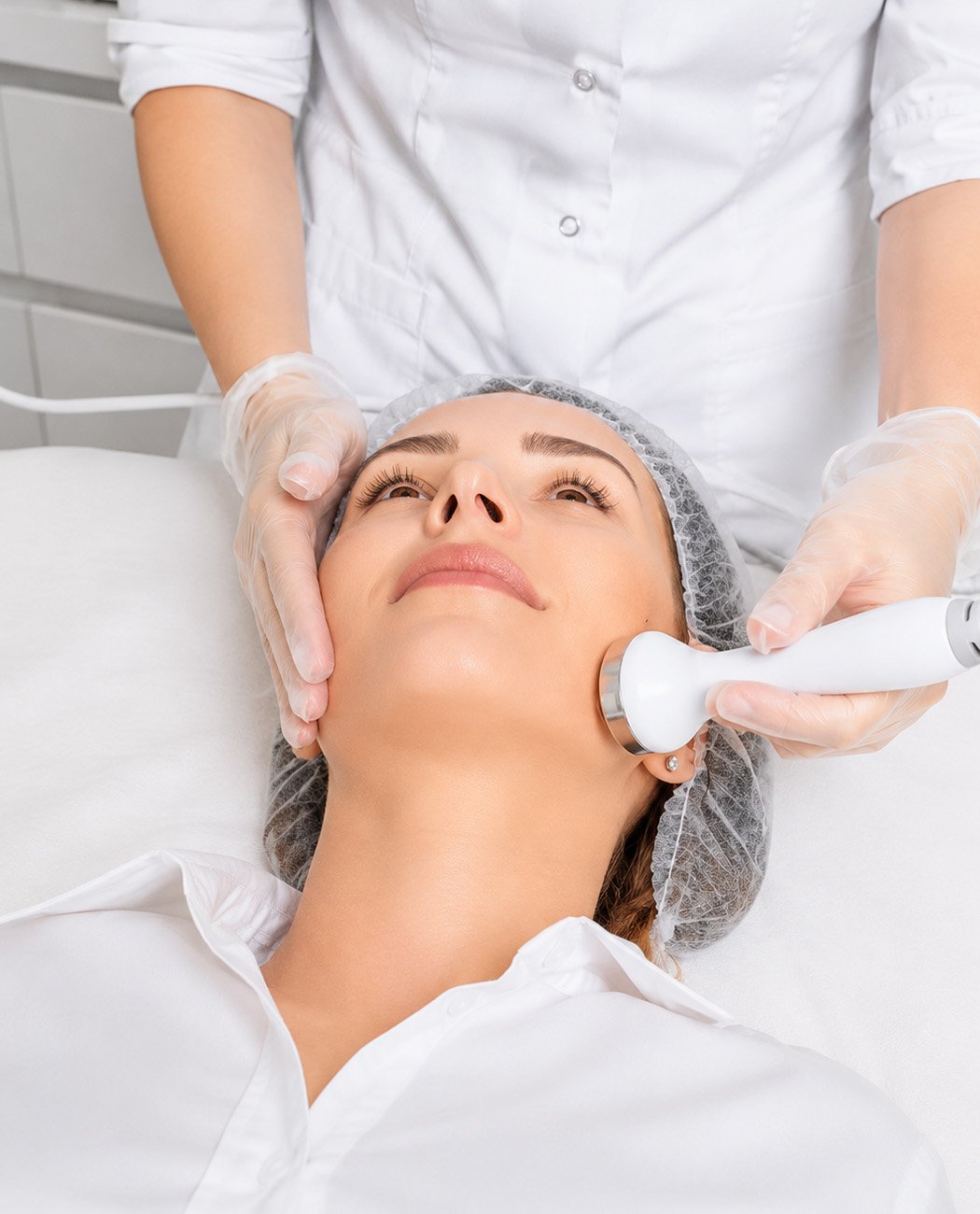Who is an Ideal Candidate for Skin Tightening (HIFU/RF) treatment?