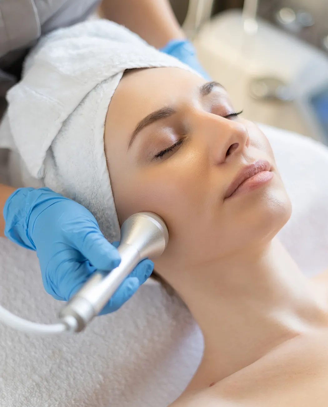 How is HIFU Treatment Performed?